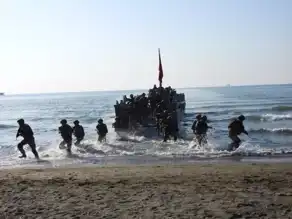 Amfibi Birlik Eğitimi Sahil Şehrinde Gerçekleştirildi