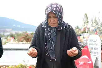 Burak Milli, Depremde Kaybettiği Ailesiyle Anıldı
