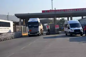 Cilvegözü'nde TIR Yoğunluğu Devam Ediyor