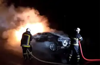Defne'de Otomobilde Yangın!