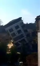 Hatay Defne'de 6 Katlı Bina Yıkıldı