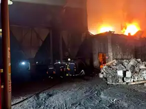 Hatay Payas OSB'deki Fabrika Yangını Söndürüldü
