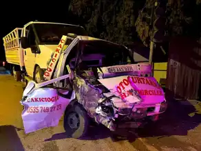 Hatay'da Çekici-Kamyon Kazası: 2 Yaralı