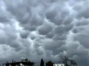 Hatay'da Nadir Görülen Mammatus Bulutları