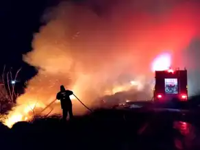 Hatay Arsuz'da Sazlık Yangını Kontrol Altında!