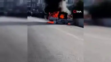 Hatay'da Seyir Halindeki Araçta Yangın!