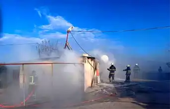 Hatay İskenderun'da Tavuk Çiftliği Yangını