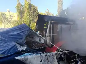Depremzede Konteyneri Yandı