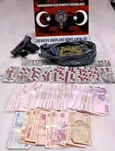 İskenderun'da Uyuşturucu Operasyonu: 2 Gözaltı, Çok Miktarda Uyuşturucu Ele Geçirildi