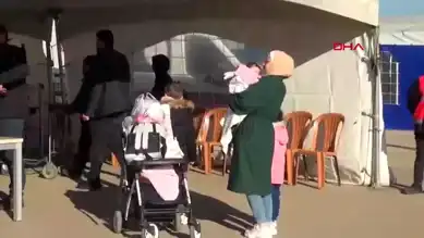 Suriyeliler Ülkelerine Dönüyor: "Özgürlük Var!"