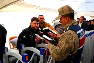 Suriyeliler Hatay'dan Ülkelerine Dönüyor