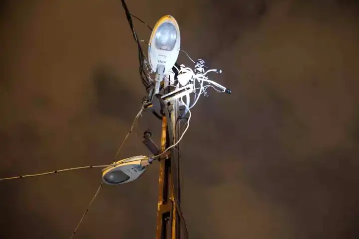 Şehir Merkezinde Elektrik Kablosu Yangını