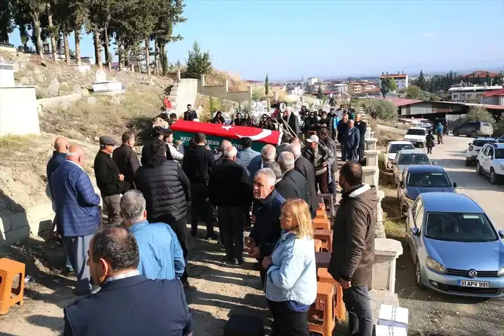 Eski Milletvekilinin Cenazesi Kaldırıldı