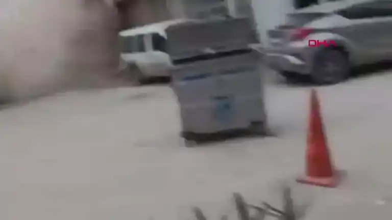 Depremzede Bina Kontrollü Yıkıldı