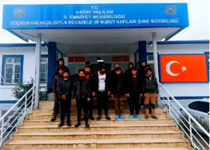 Hatay'da 16 Düzensiz Göçmen Yakalandı, 1 Kişi Tutuklandı