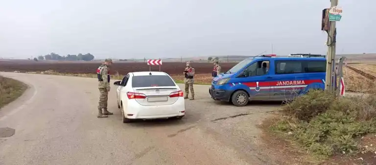 Hatay'da Yasa Dışı Göçmen Operasyonu: 35 Kişi Yakalandı