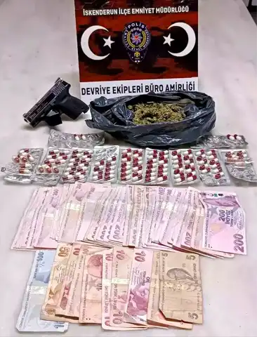 İskenderun'da Uyuşturucu Operasyonu: 2 Gözaltı, Çok Miktarda Uyuşturucu Ele Geçirildi