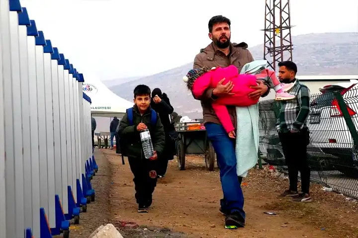 Suriyeliler Hatay'dan Ülkelerine Dönüyor